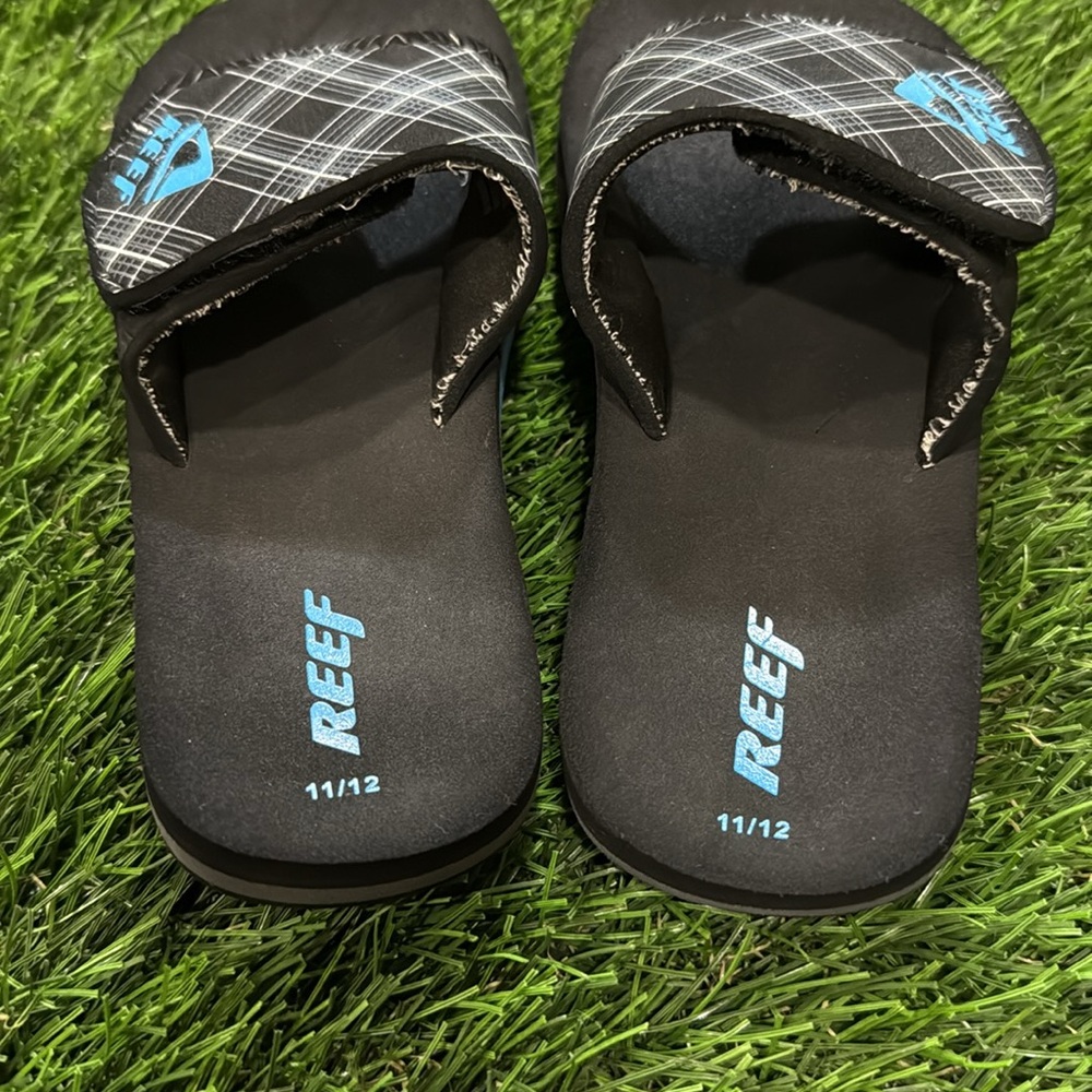 Reef Youth Sandals - Picture 3 of 5